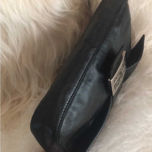 FENDI BAG.    SOLD.     SOLD - Picture 3 of 6